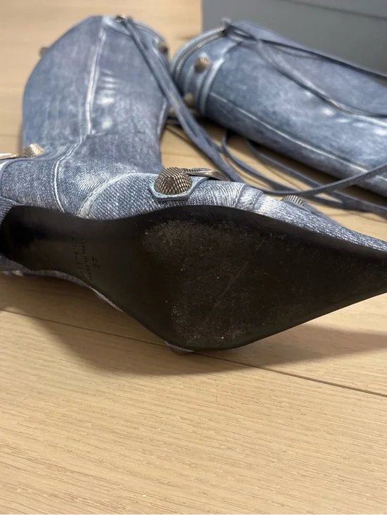 Balenciaga Washed Denim Knee-High Pointed-Toe Boots in Blue - Picture 7 of 9